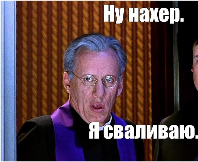 Снежный барс из японского зоопарка впервые осознал, что существуют кошки крупнее него