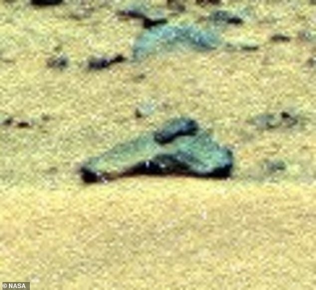 Конспирологи нашли "инопланетное оружие" на снимках NASA с Марса