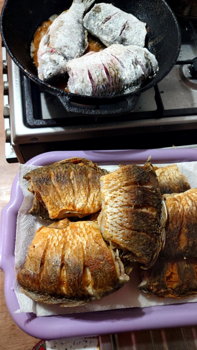 Мужская кулинария. Караси в сметане