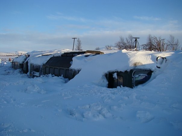 Среди бескрайних сугробов