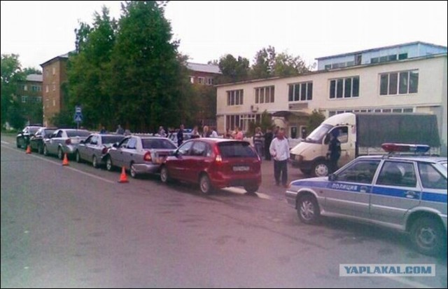 Гульнули.