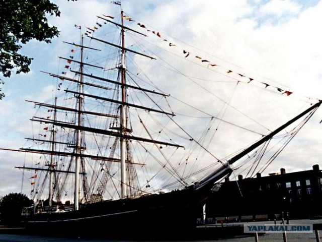 Клипер «Ка́тти Сарк» (англ. "cutty Sark")