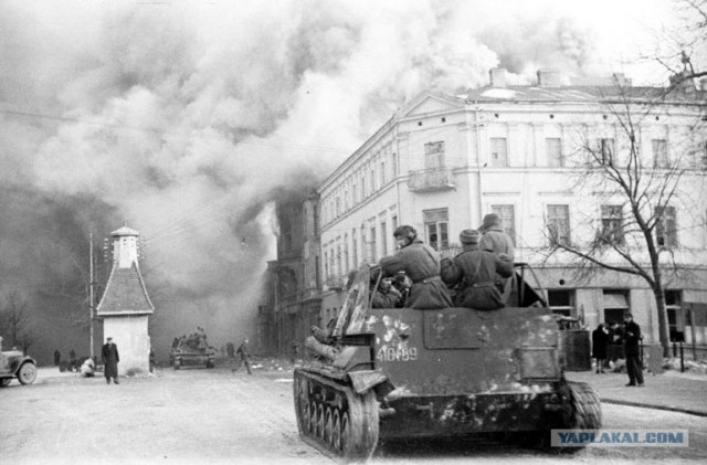 Фотографии второй мировой, многие цветные (фото)