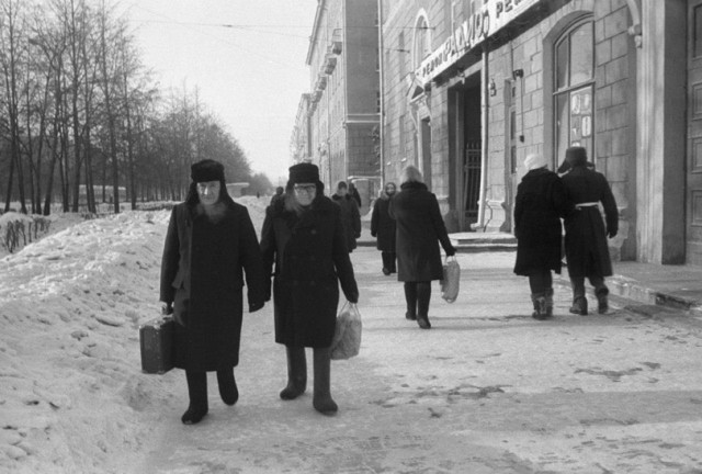 «Время было весёлое, обстановка творческая, люди открытые и дружные, на лавочке можно было всегда выпить вина»