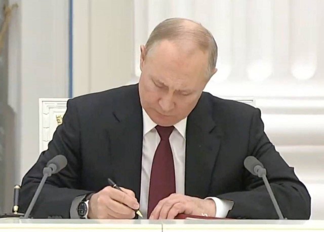 Срочное обращение Путина по вопросу признания ДНР и ЛНР. Прямая трансляция по итогам Совбеза