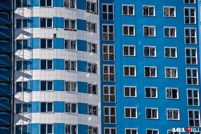 «Никто не был готов: ни застройщики, ни власть». Почему в Ростове останавливают стройки и не покупают жилье?