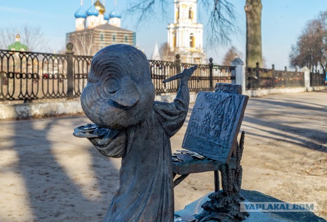 Хомлины, ангелы и грибы с глазами: необычные городские скульптуры