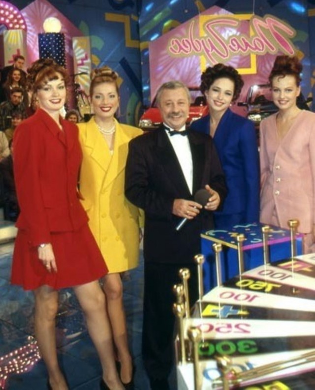 Девчата из 90-х и 00-х