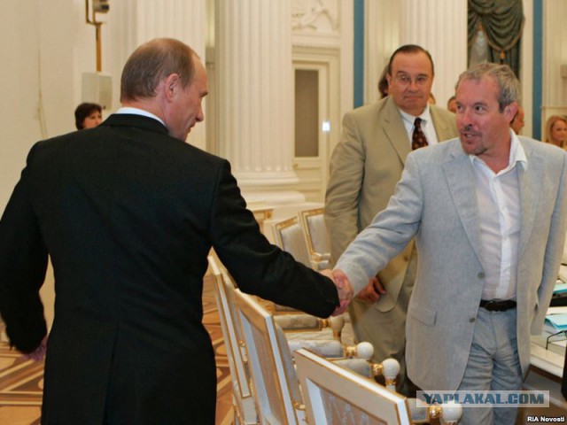 Прости, Макар, ты не кумир!