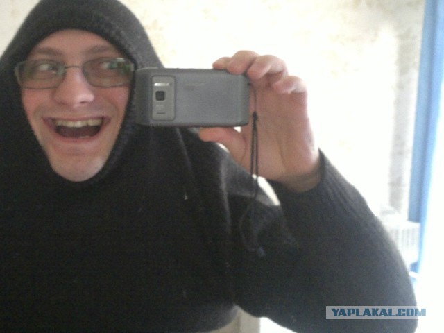 Не совсем здоровые люди из соцсетей....