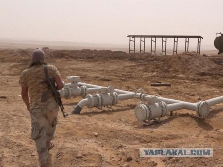 Разоблачена схема контрабанды нефти ИГ через Турци