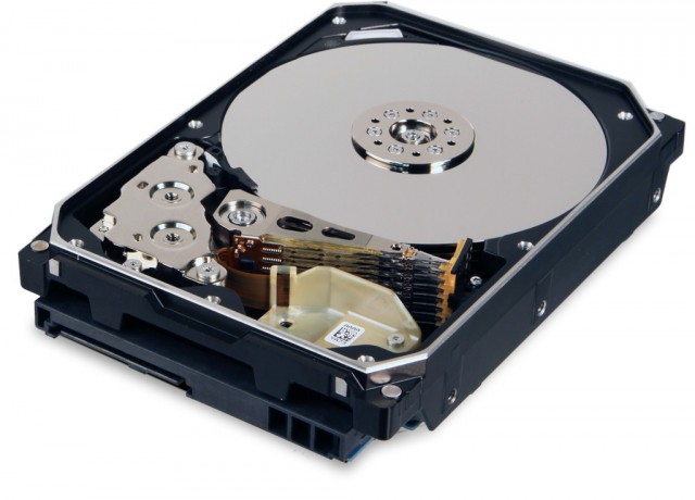 Начались продажи самого большого в мире HDD