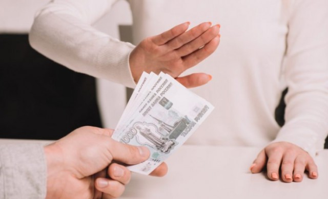 Неужели женщины ради денег готовы на все?
