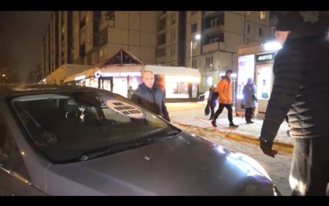 Поехал по тротуару, напал на человека - получи перца