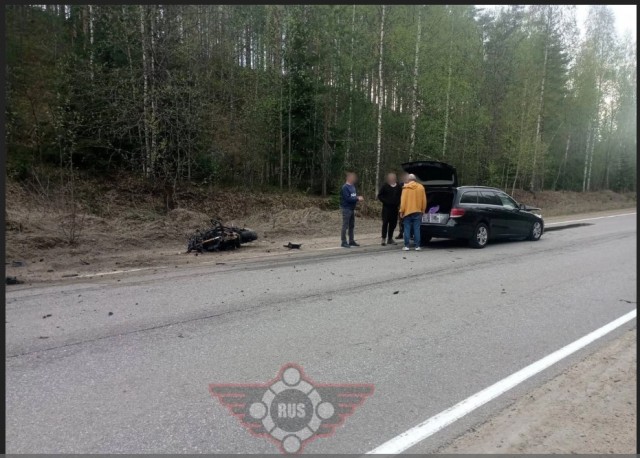 В ДТП с 91-летним водителем под Петербургом погибла молодая мотоциклистка