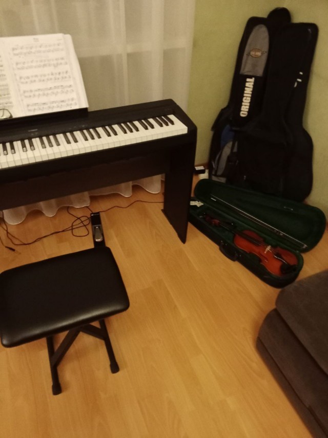 Приехал с женой в лес, вышли из машины, и началось..