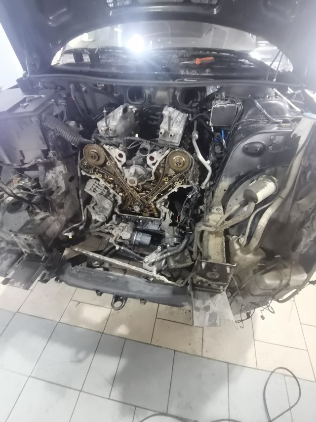 Аккумулятор на Land Rover