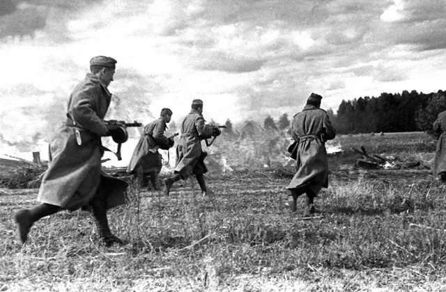 Великая Отечественная в фотографиях-11