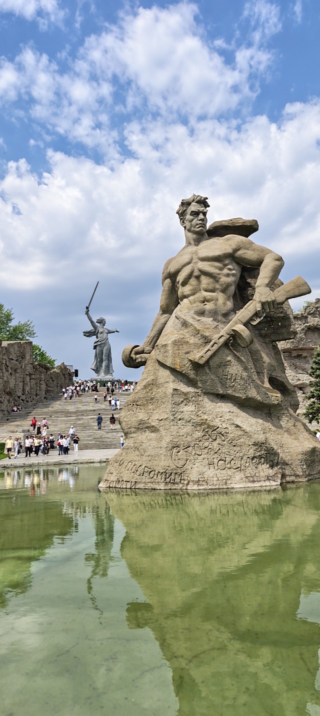 С Днём Победы, Товарищи!
