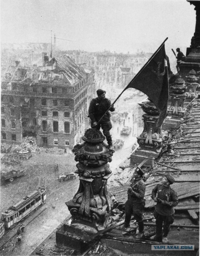 Фотографии второй мировой, многие цветные (фото)