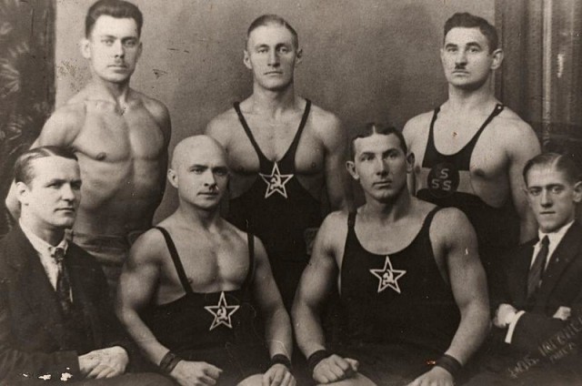 История в фотографиях