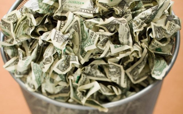 "Муж на час" с Профи.ру выбросил больше четырёх миллионов рублей клиентки вместе со строительным мусором.