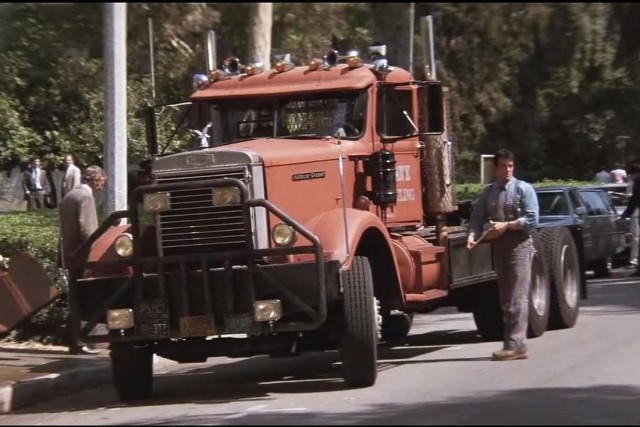 Почему американский тягач Kenworth W900 выпускается с 1961 года и по сей день?