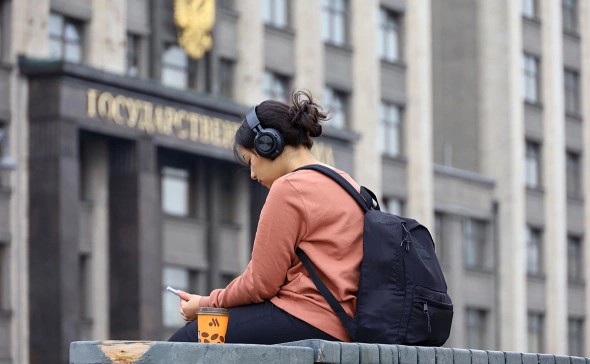 Хинштейн заявил о замедлении YouTube до 70% из-за политики сервиса