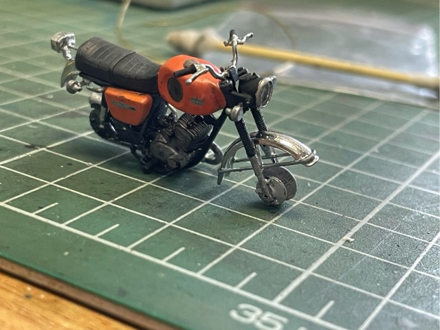 Модель мотоцикла ИЖ Планета Спорт 1/43