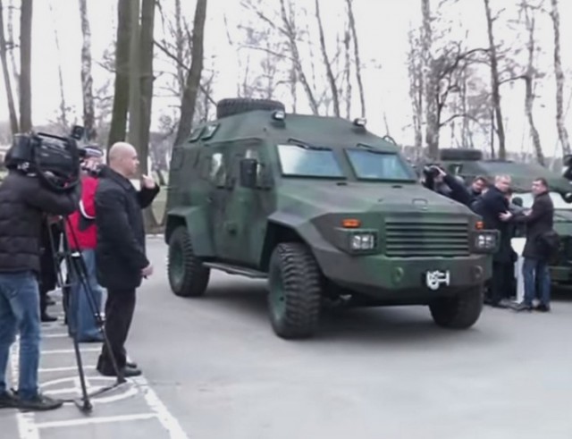 Под Киевом выставка военной техники