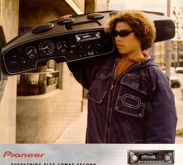 Модная магнитола Pioneer!