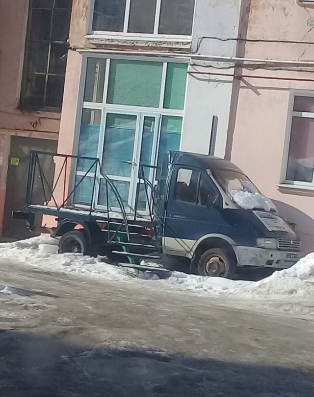 Немного странных картинок в этот четверг