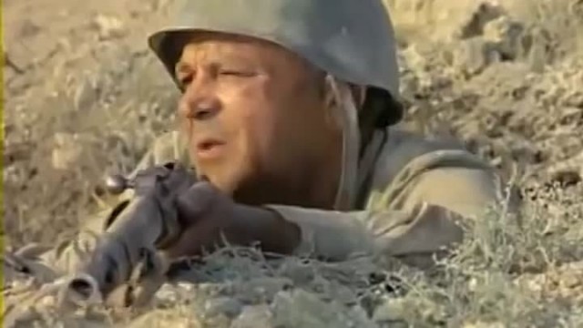 Интересно, зачем он это делает?