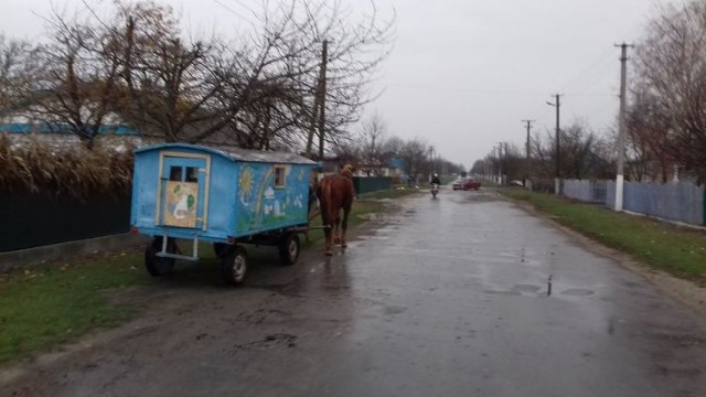 Чешско-украинская фирма создала школьный автобус для бездорожья