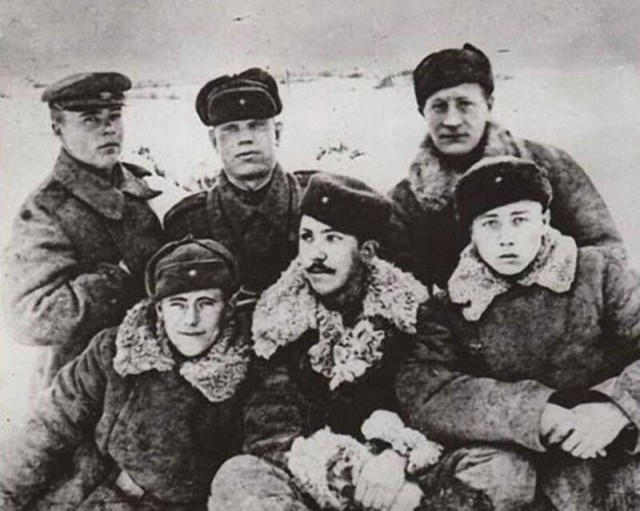 Фотографии из прошлого нашей страны - 32