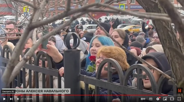 Чего-то очкуют, чего непонятно