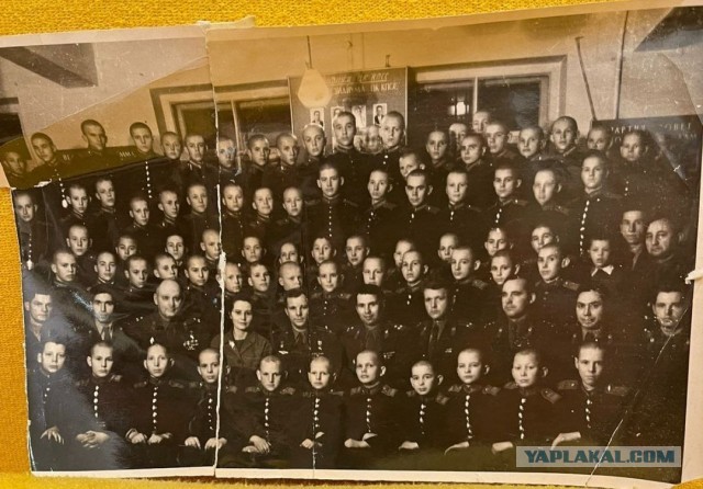 С праздником всех! С днем космонавтики!