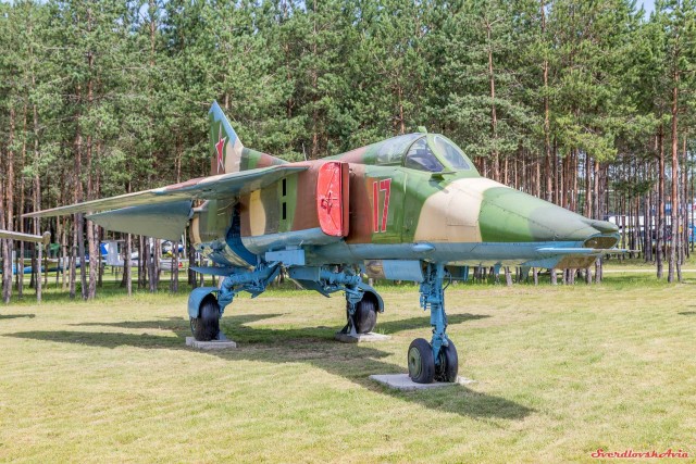 Музей авиации в Минске. Боевая авиация