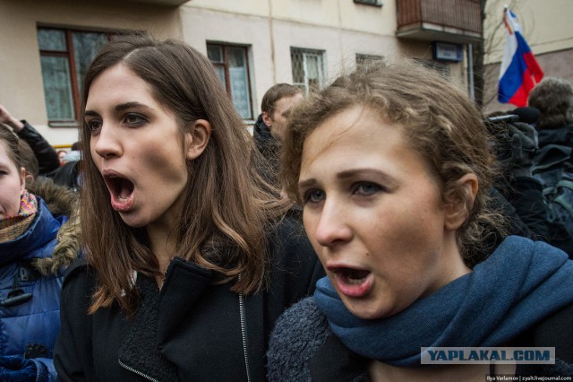 Pussy Riot потребуют ухудшить жизнь россиян