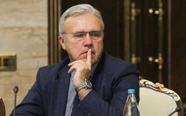 Губернатор Красноярского края пострадавшим от паводка: «Права хотите качнуть?»