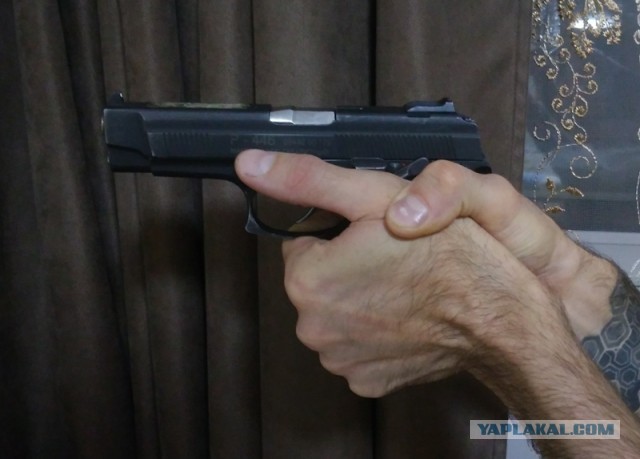 Как нельзя стрелять из револьвера