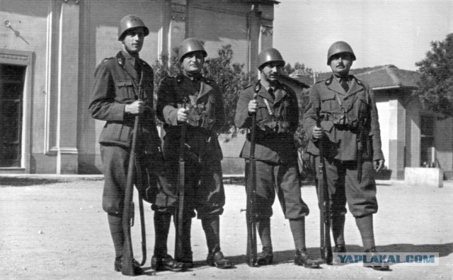 Баннер с фотографиями фашистов