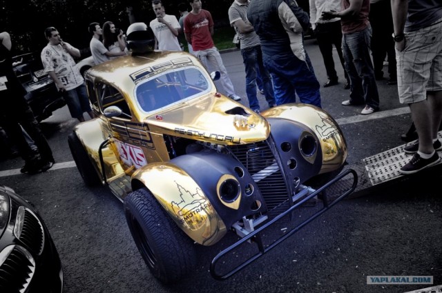 "Случайно" оказалась на встречке