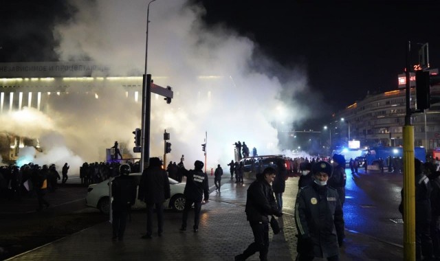 Митинги в Казахстане