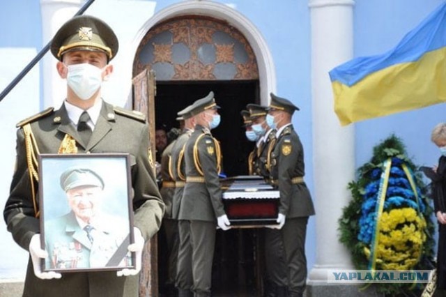 Польша требует извинений за чествование украинского ветерана СС в Канаде.