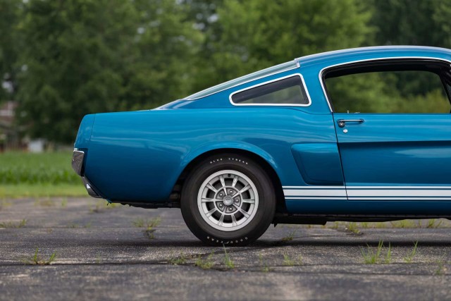 60 лет Shelby Mustang. Красивых автофото пост к юбилею