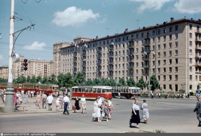 Прогулка по Москве 1961 года. Какой была столица в год, когда Гагарин полетел в космос