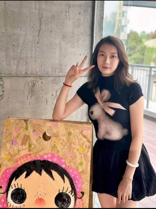 Спокойно , это просто зайчик