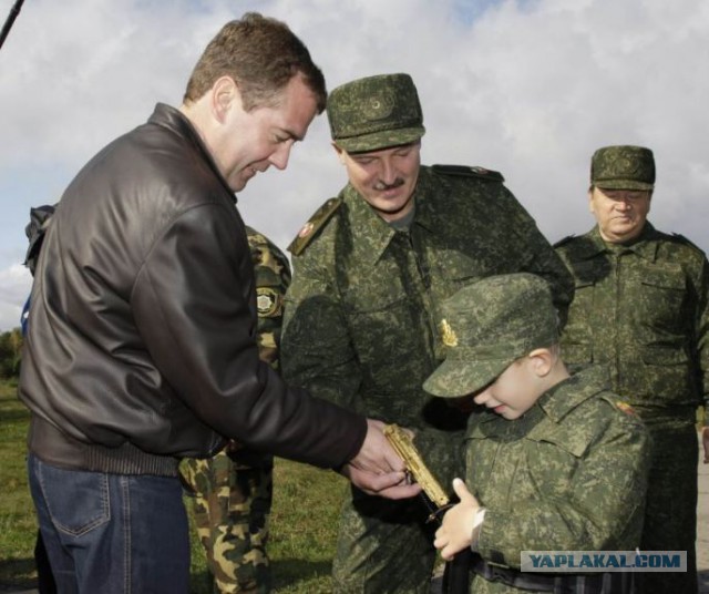 А сколько пятёрок у ваших детишек
