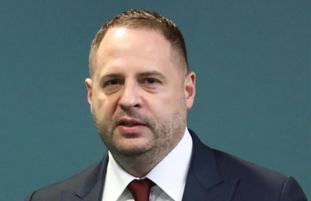 Депутат Гончаренко*: пограничников Украины уведомили о запрете на выпуск Ермака за рубеж